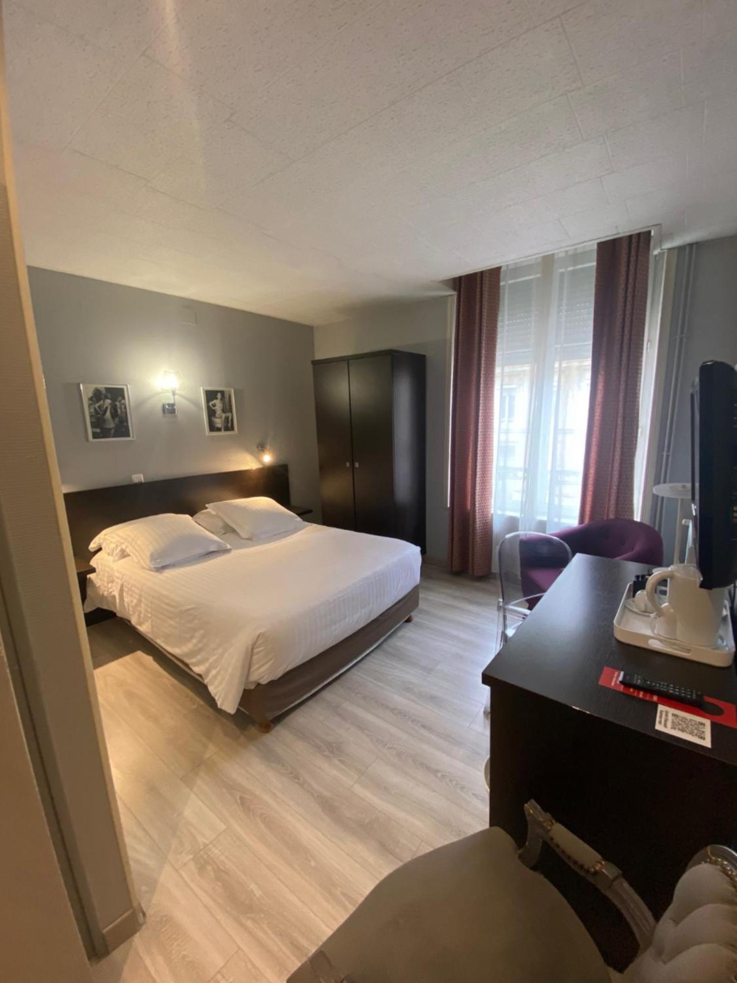 Hotel Le Pelican Charleville-Mézières Eksteriør billede